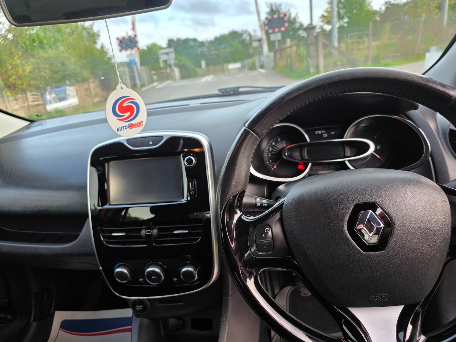 Used Renault Clio 2016 for sale - 75144150: Photo 9