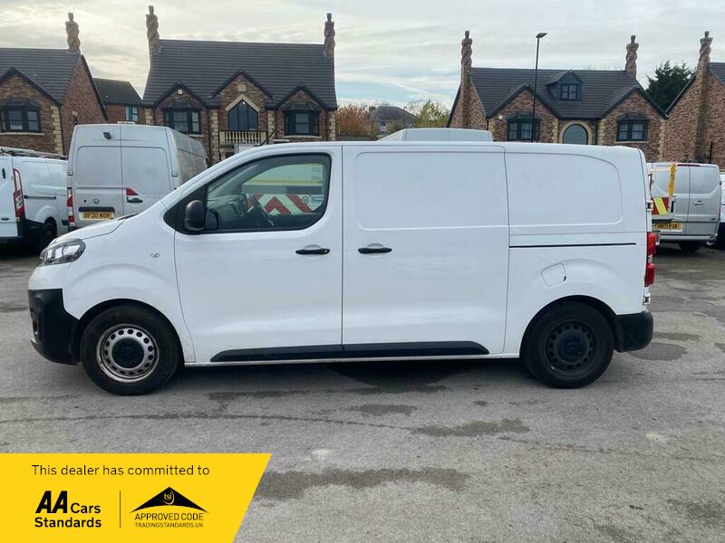 Used Vauxhall Vivaro 2022 for sale - 76950867: Photo 4