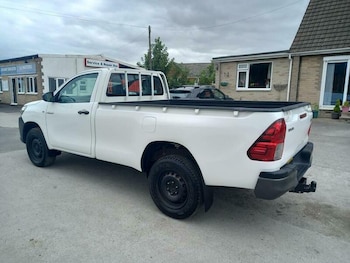 Used Toyota Hilux 2020 for sale - 79114607: Photo