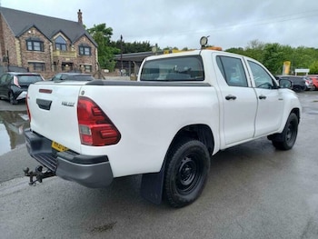 Used Toyota Hilux 2021 for sale - 79114612: Photo