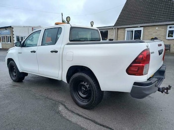 Used Toyota Hilux 2021 for sale - 79114612: Photo