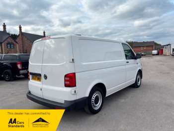 Used Volkswagen Transporter 2018 for sale - 74931018: Photo