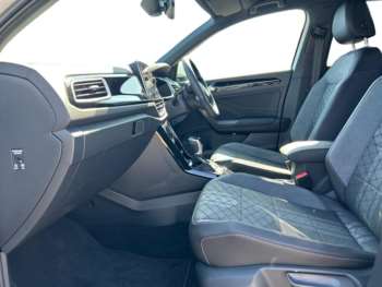 Used Volkswagen T-Roc 2024 for sale - 74512809: Photo
