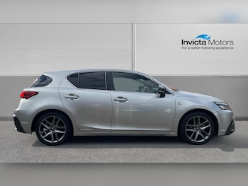 Used Lexus CT 2019 for sale - 79073472: Photo