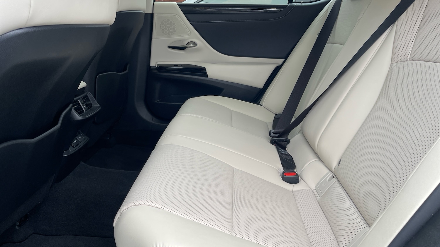 Used Lexus ES 2025 for sale - 77072986: Photo 14