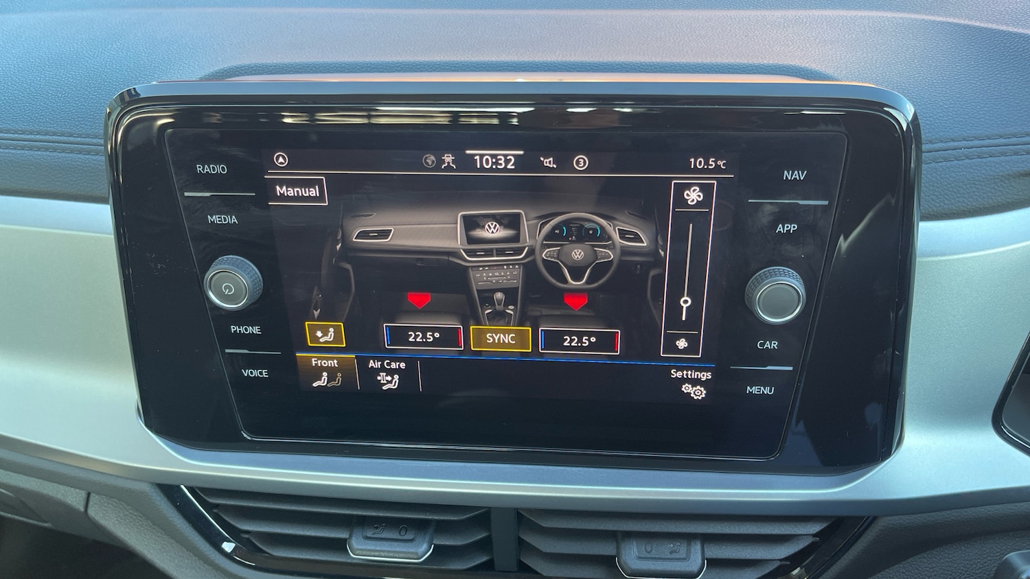 Used Volkswagen T-Roc 2022 for sale - 78018229: Photo 24