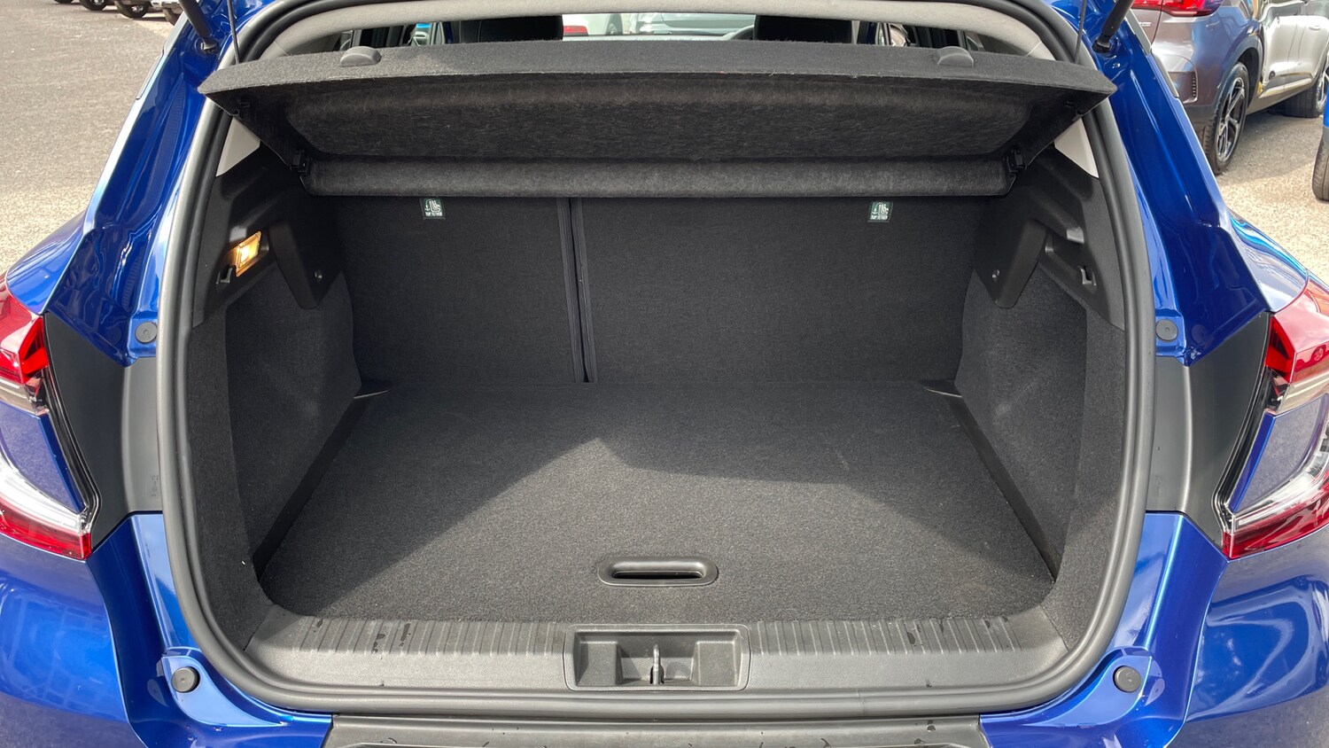 Used Renault Captur 2020 for sale - 77807268: Photo 15