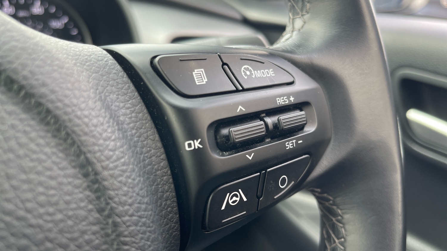 Used Kia Stonic 2023 for sale - 78018220: Photo 21