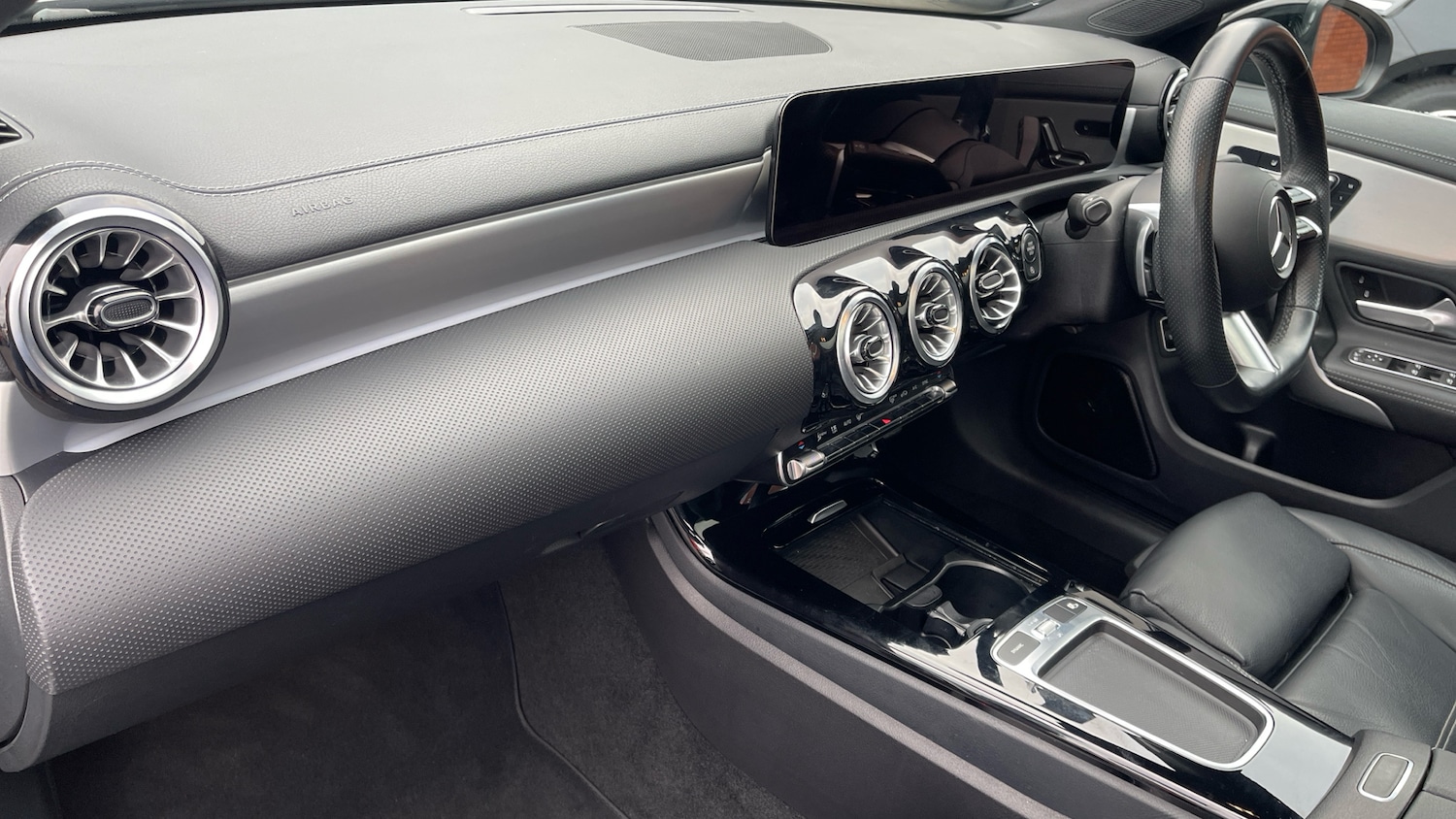 Used Mercedes-Benz CLA 2024 for sale - 77065530: Photo 10