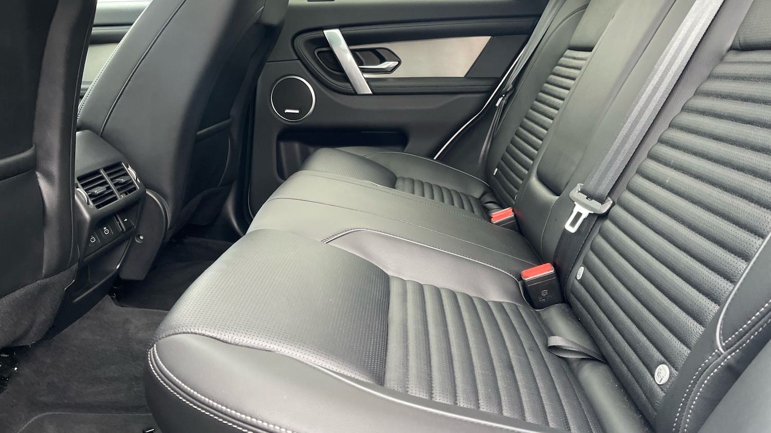 Used Land Rover Discovery Sport 2024 for sale - 78070224: Photo 14