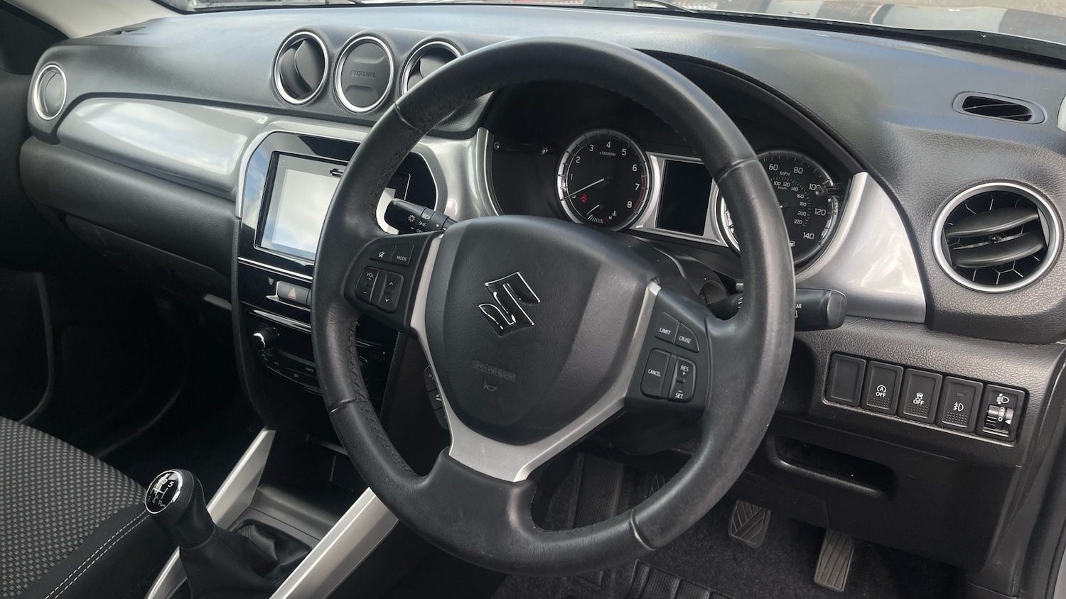 Used Suzuki Vitara 2017 for sale - 75898961: Photo 9