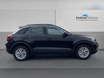 Used Volkswagen T-Roc 2022 for sale - 75550498: Photo