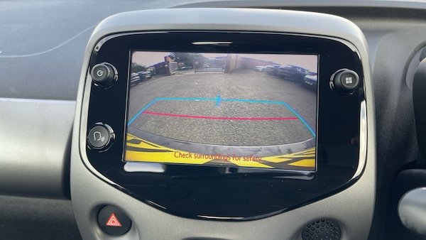 Used Toyota AYGO 2021 for sale - 76186941: Photo 22