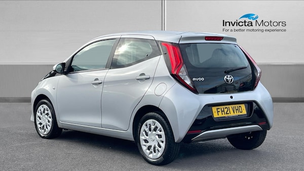Used Toyota AYGO 2021 for sale - 76186941: Photo 5