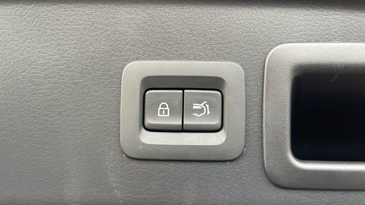 Used Mazda CX-30 2025 for sale - 76821509: Photo 21