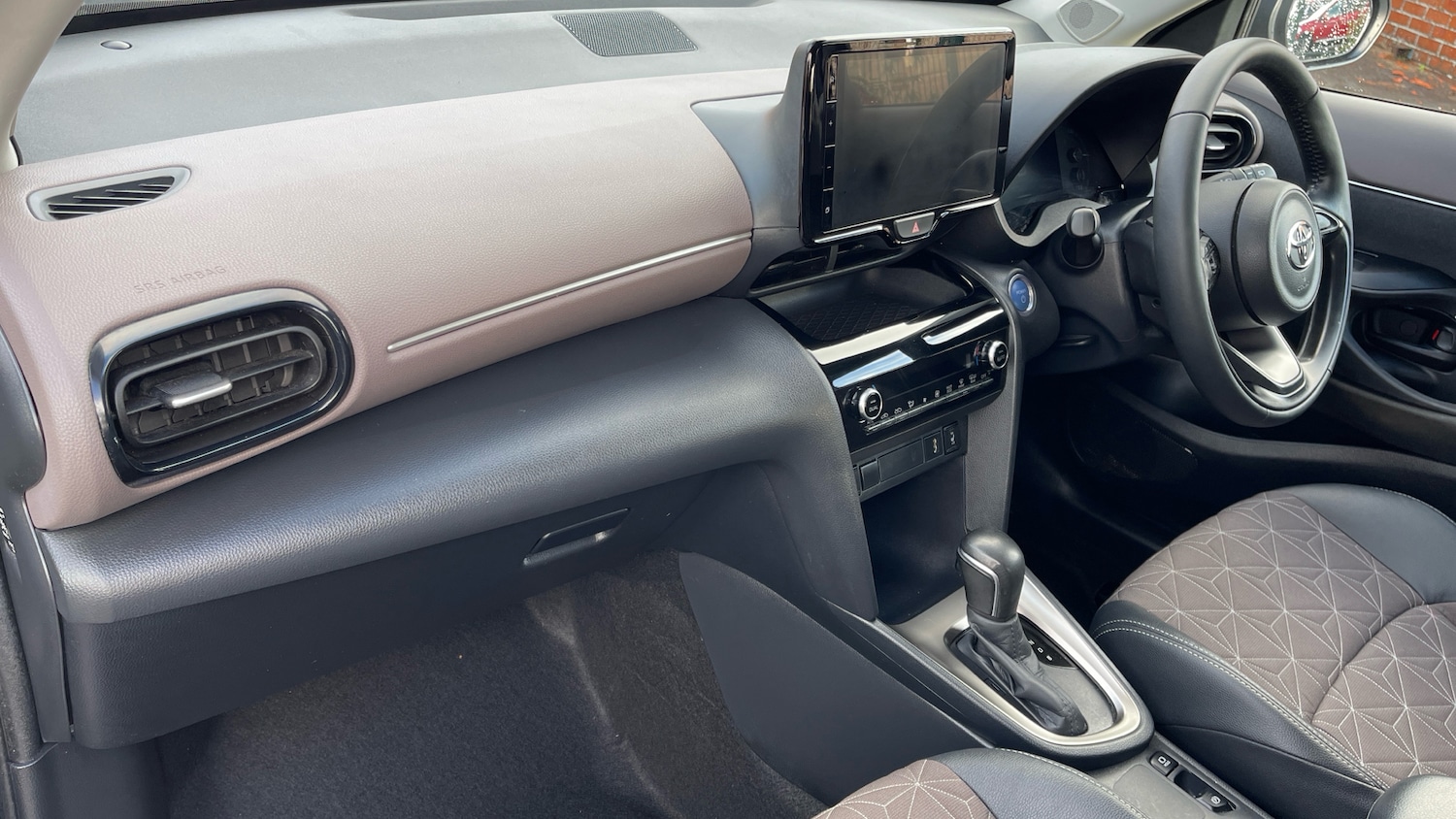 Used Toyota Yaris Cross 2022 for sale - 77228166: Photo 10