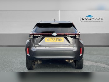 Used Toyota Yaris Cross 2022 for sale - 77228166: Photo