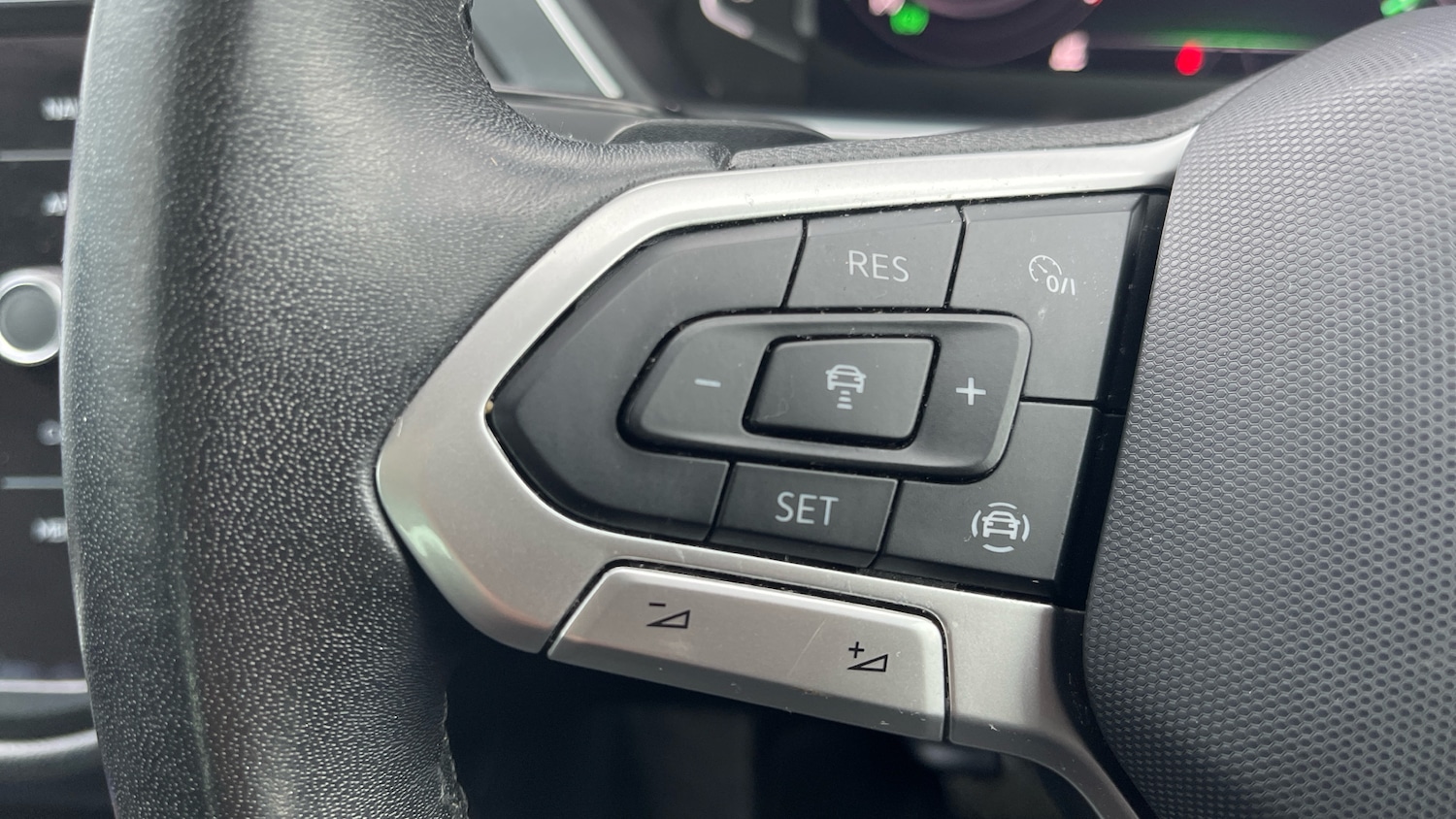 Used Volkswagen Tiguan 2021 for sale - 77522203: Photo 24