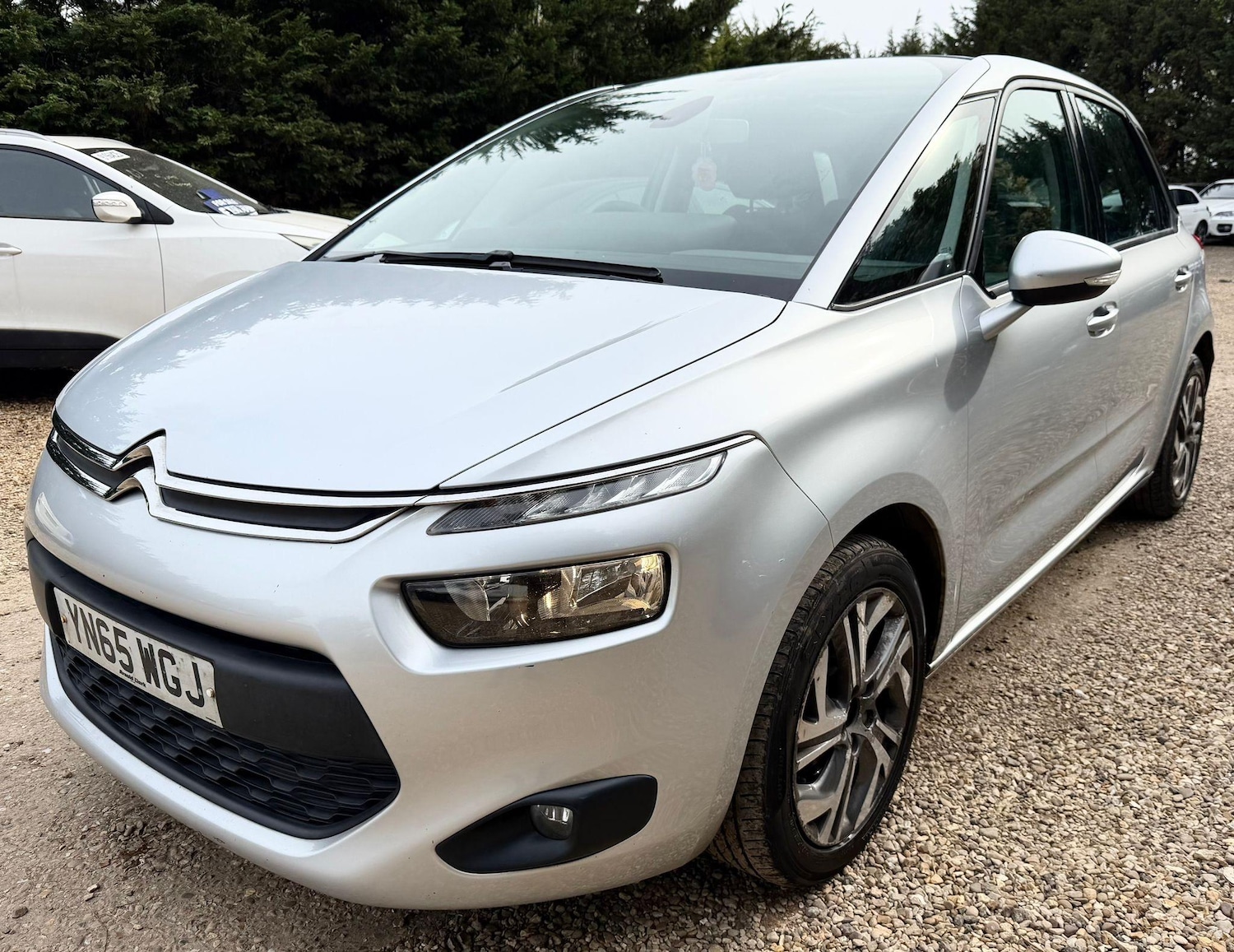 Used Citroen C4 Picasso 2015 for sale - 78209842: Photo 2