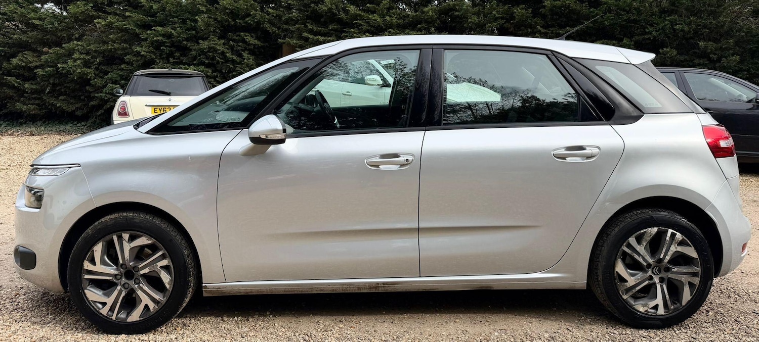 Used Citroen C4 Picasso 2015 for sale - 78209842: Photo 4