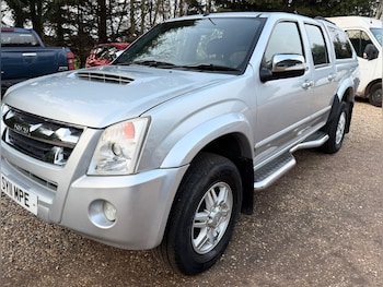 Used Isuzu Rodeo 2011 for sale - 77844698: Photo