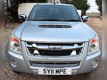 Used Isuzu Rodeo 2011 for sale - 77844698: Photo