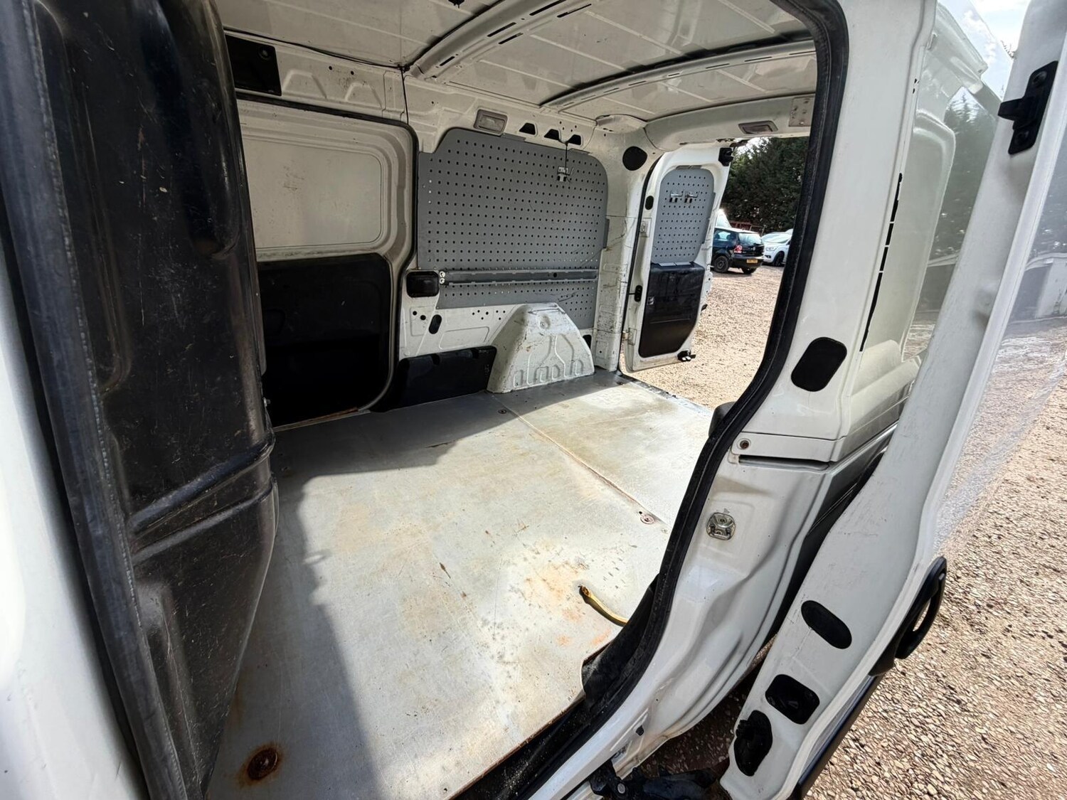 Used Vauxhall Combo 2013 for sale - 78055790: Photo 13