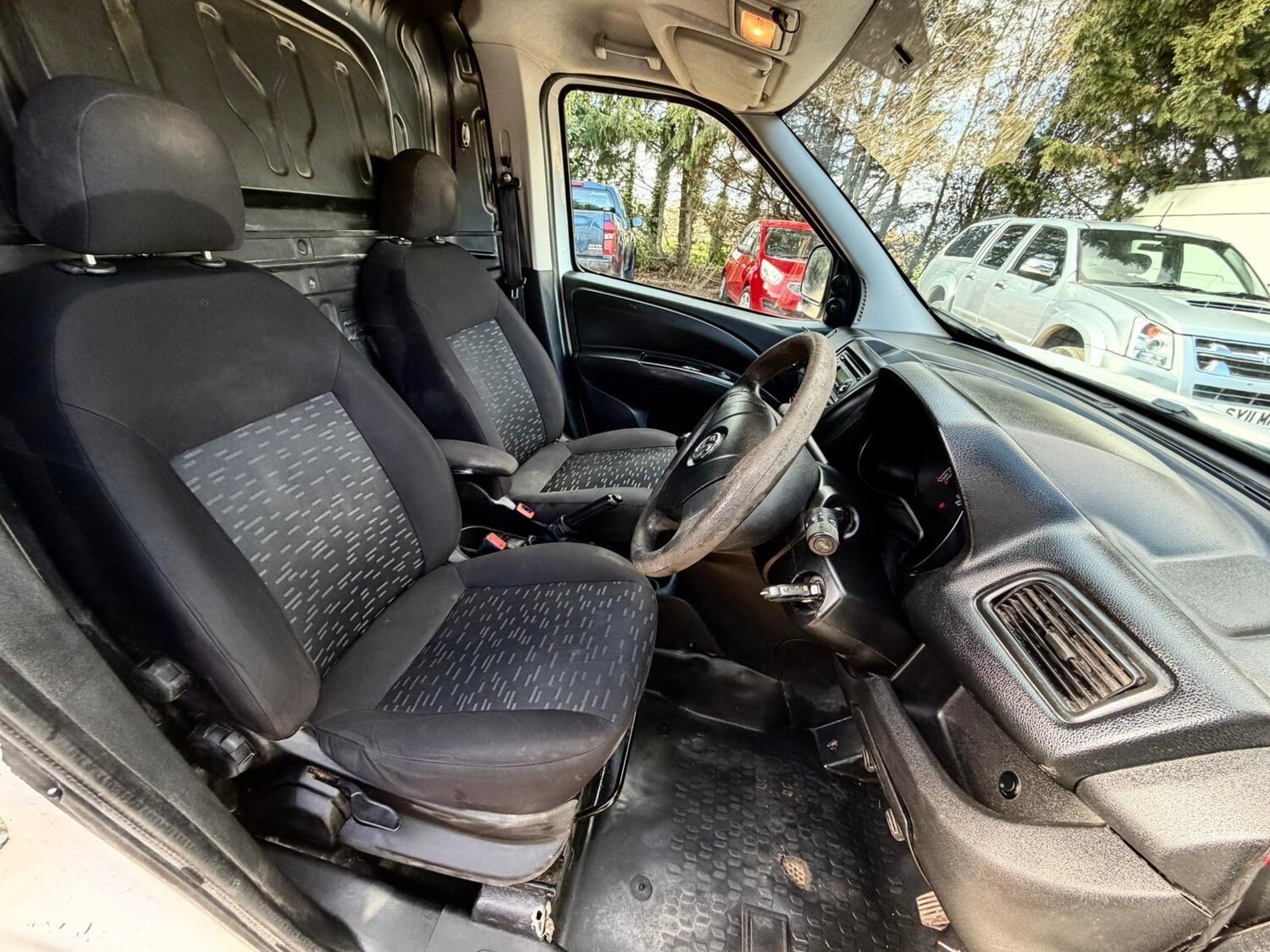 Used Vauxhall Combo 2013 for sale - 78055790: Photo 9