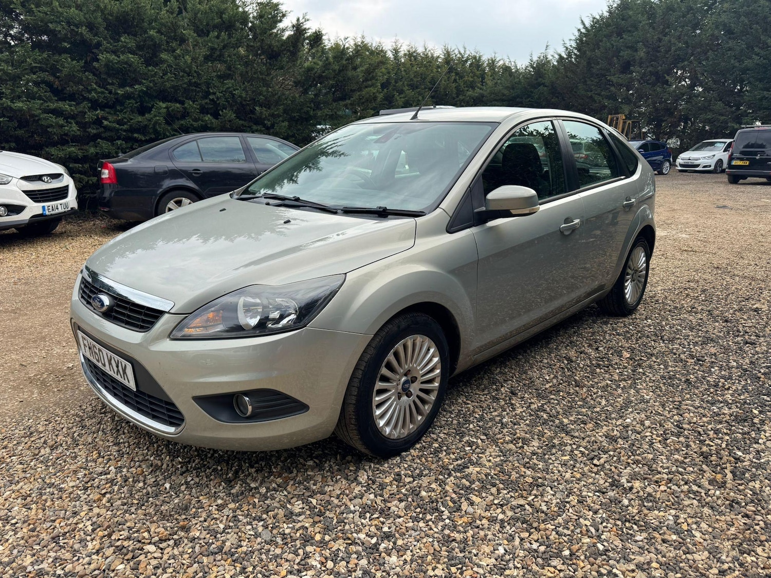 Used Ford Focus 2010 for sale - 77989471: Photo 2