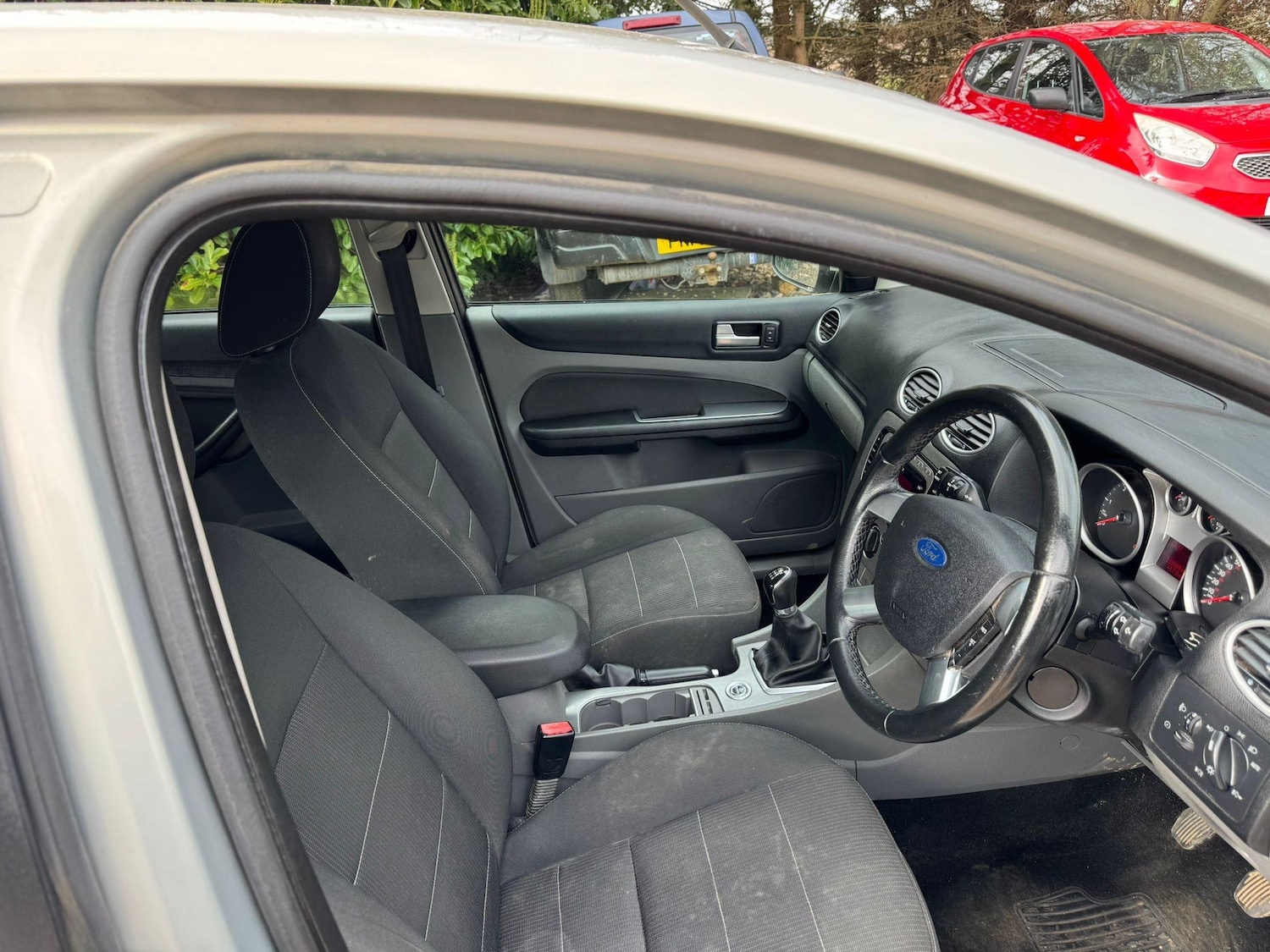 Used Ford Focus 2010 for sale - 77989471: Photo 9