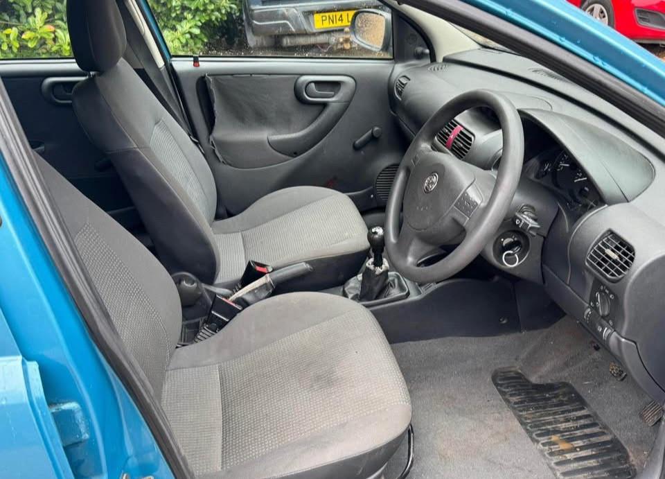Used Vauxhall Corsa 2003 for sale - 77844707: Photo 9