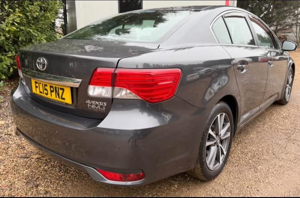 Used Toyota Avensis 2015 for sale - 77844705: Photo 5