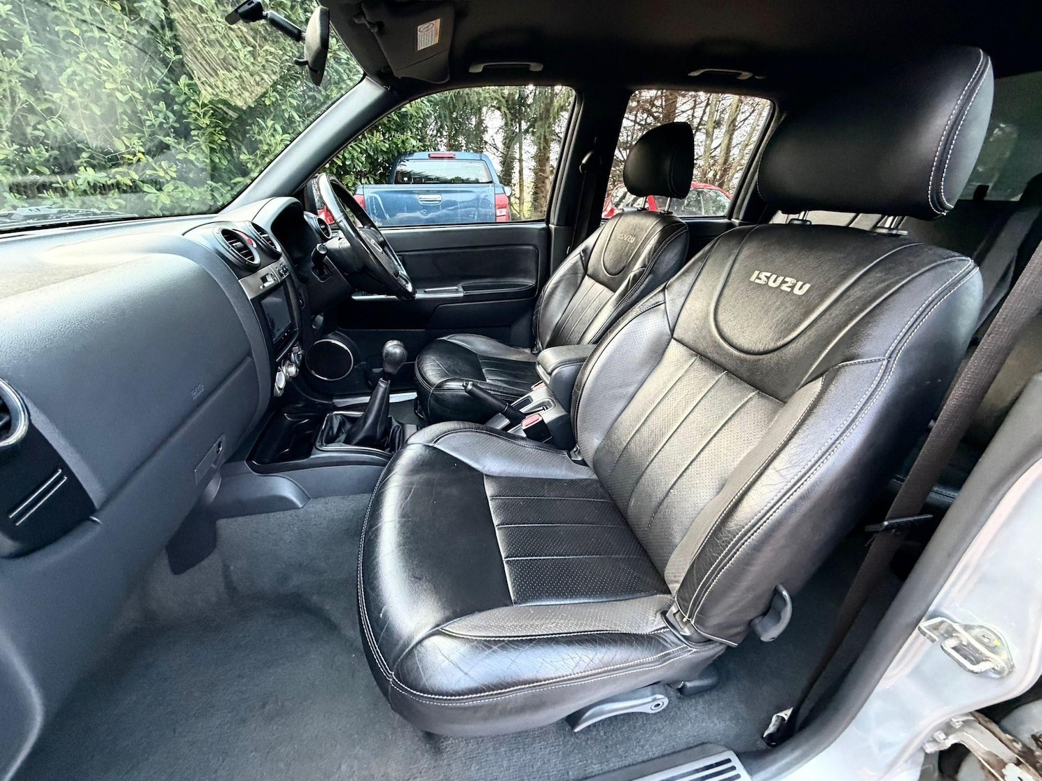 Used Isuzu Rodeo 2011 for sale - 77930955: Photo 10