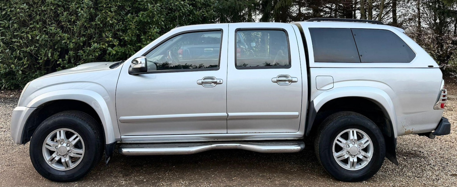 Used Isuzu Rodeo 2011 for sale - 77930955: Photo 4