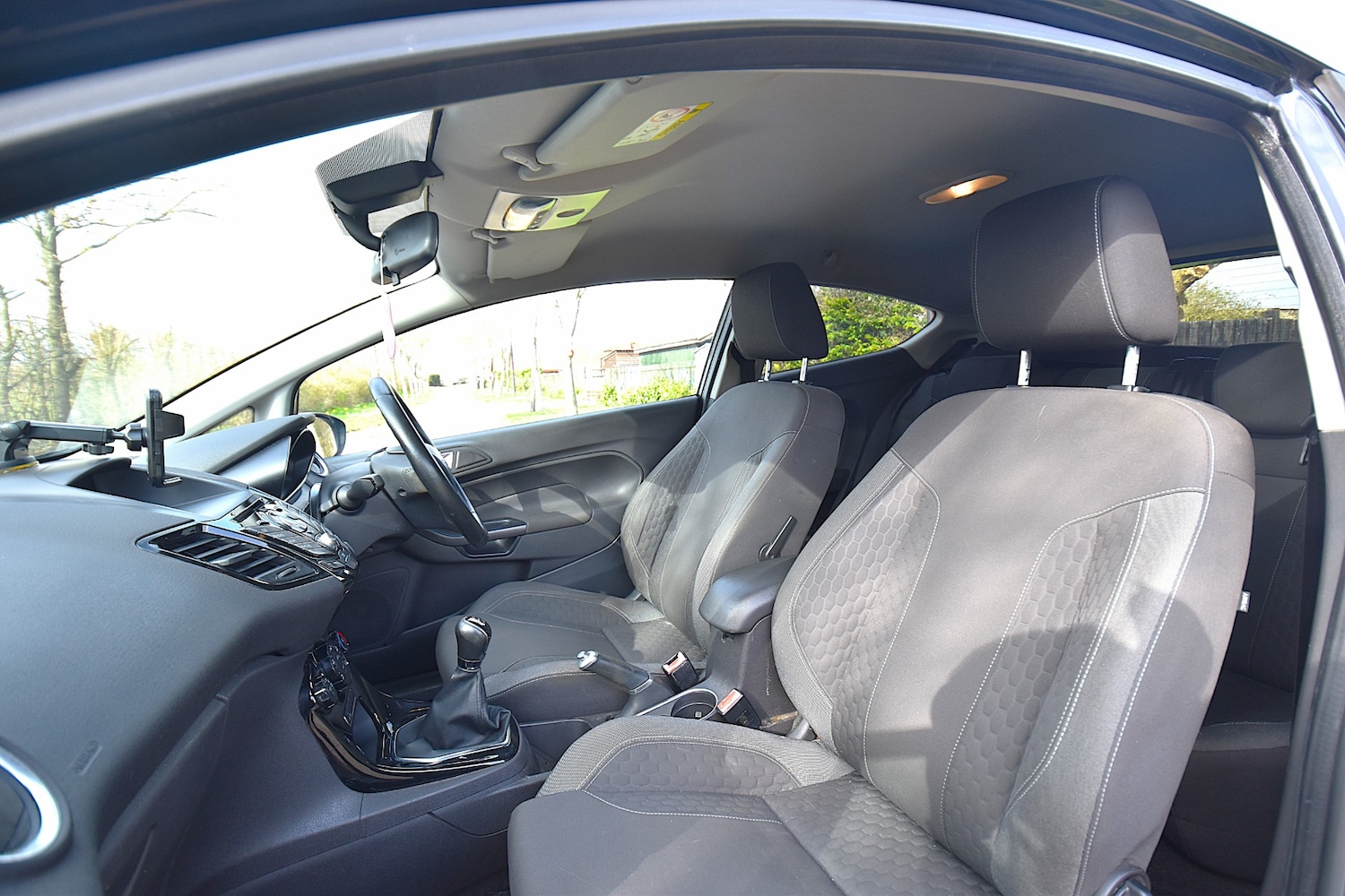 Used Ford Fiesta 2015 for sale - 78123374: Photo 11