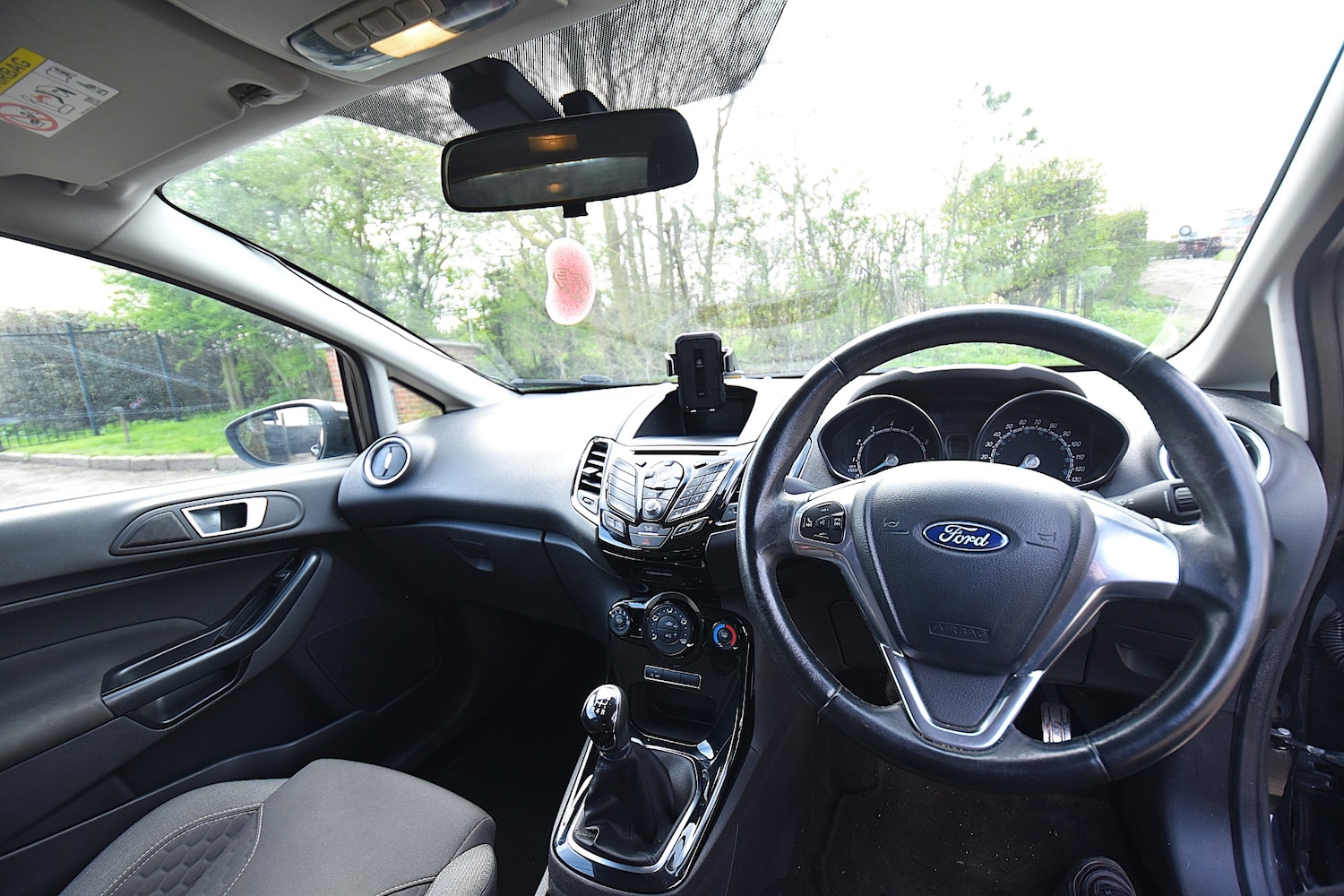Used Ford Fiesta 2015 for sale - 78123374: Photo 12