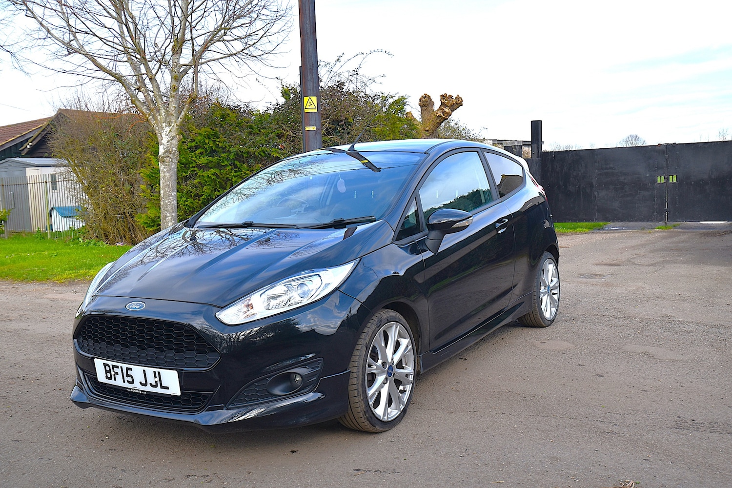 Used Ford Fiesta 2015 for sale - 78123374: Photo 2