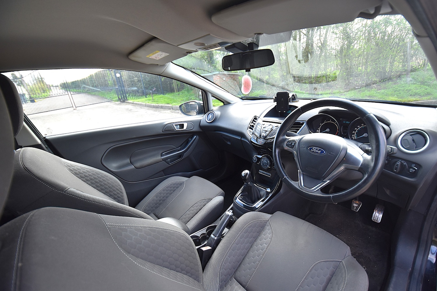 Used Ford Fiesta 2015 for sale - 78123374: Photo 9