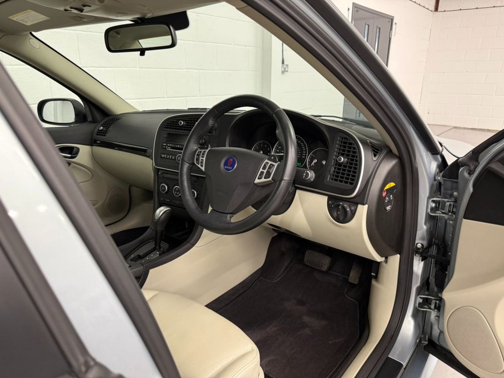 Used Saab 9-3 2010 for sale - 77667164: Photo 7