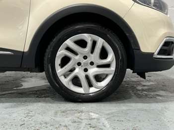 Used Renault Captur 2015 for sale - 74696507: Photo