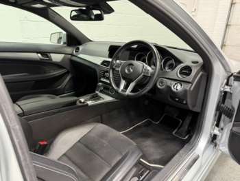 Used Mercedes-Benz C-Class 2015 for sale - 74998383: Photo