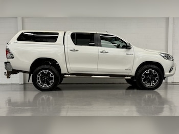 Used Toyota Hilux 2017 for sale - 78524931: Photo