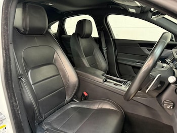 Used Jaguar XF 2018 for sale - 79161788: Photo
