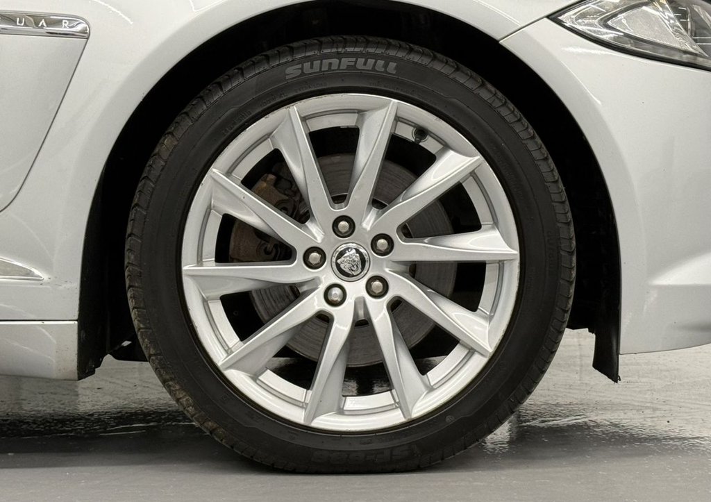 Used Jaguar XF 2013 for sale - 77027434: Photo 3