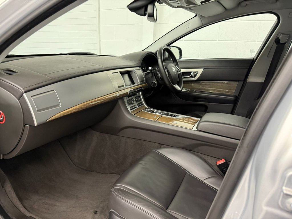Used Jaguar XF 2013 for sale - 77027434: Photo 32