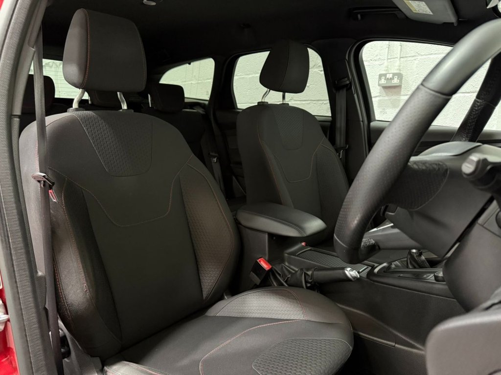 Used Ford Focus 2016 for sale - 76148087: Photo 5