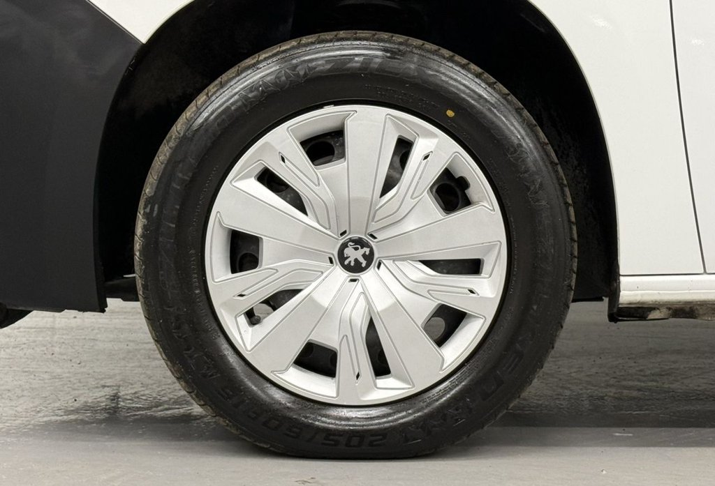 Used Peugeot Partner 2020 for sale - 77680970: Photo 29