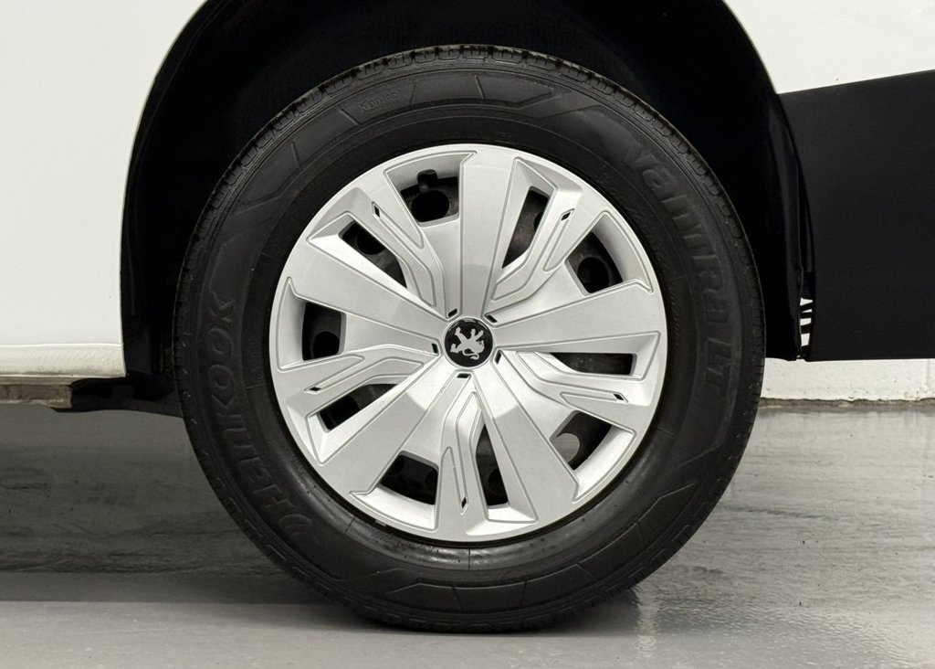 Used Peugeot Partner 2020 for sale - 77680970: Photo 30