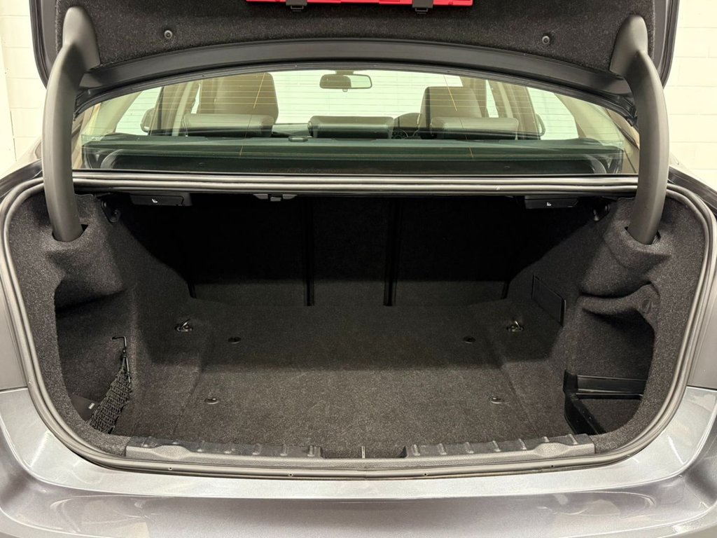 Used BMW 3 Series 2012 for sale - 77967251: Photo 10