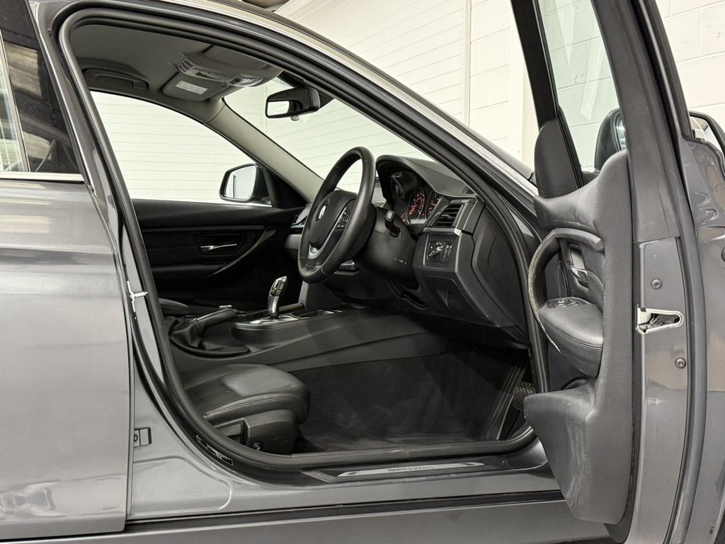 Used BMW 3 Series 2012 for sale - 77967251: Photo 28